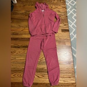 Children’s place jogger set